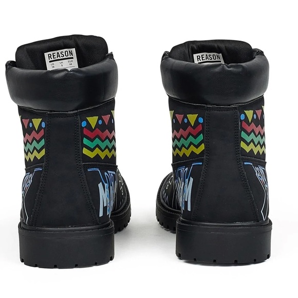 Malcolm X Graffiti Boots - Picture 4 of 5